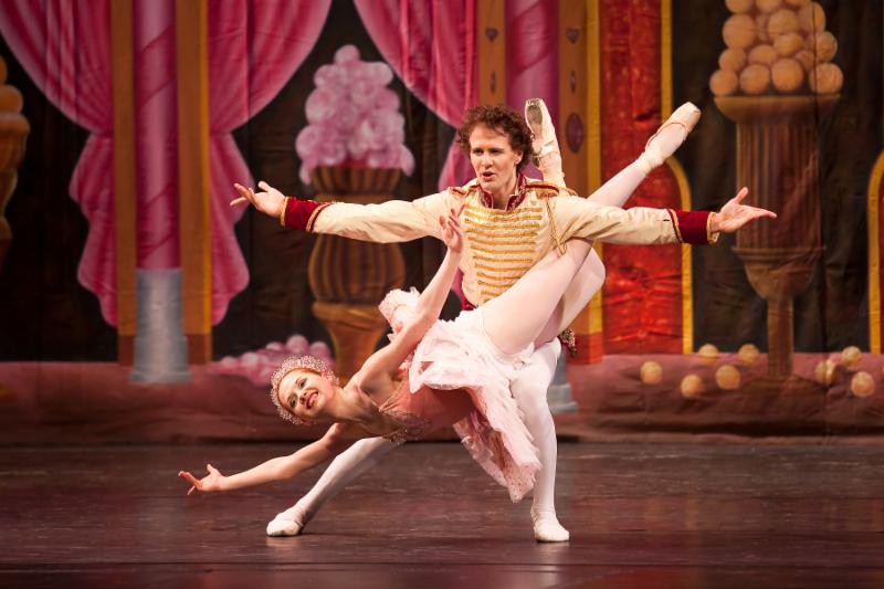 FVAD Nutcracker Sugar Plum Fairy and Cavalier, Jennifer Grapes and Darren McIntyre in 2010