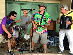 http://www.hottakeoutband.com/index/