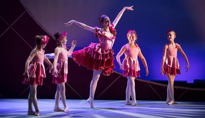 Center Dance Ensemble's SNOW QUEEN Opens Dec 2 Image