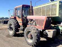 RECEIVED FOR WRECKING (TOOWOOMBA)! InternationalÂ® 5088 Tractor