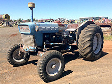 RECEIVED FOR WRECKING (TOOWOOMBA)! FordÂ® 4000 Tractor