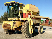 USED EQUIPMENT FOR SALE (NORTHAM)! New Holland® TR86 Header