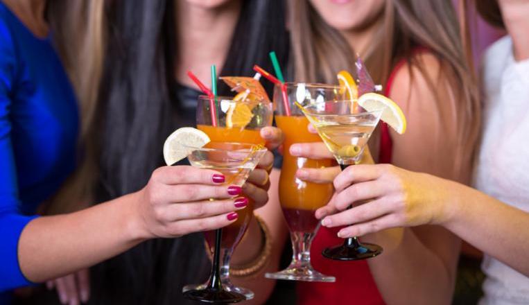 women_cocktail.jpg