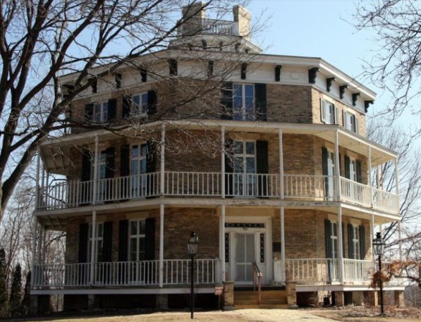Octagon House