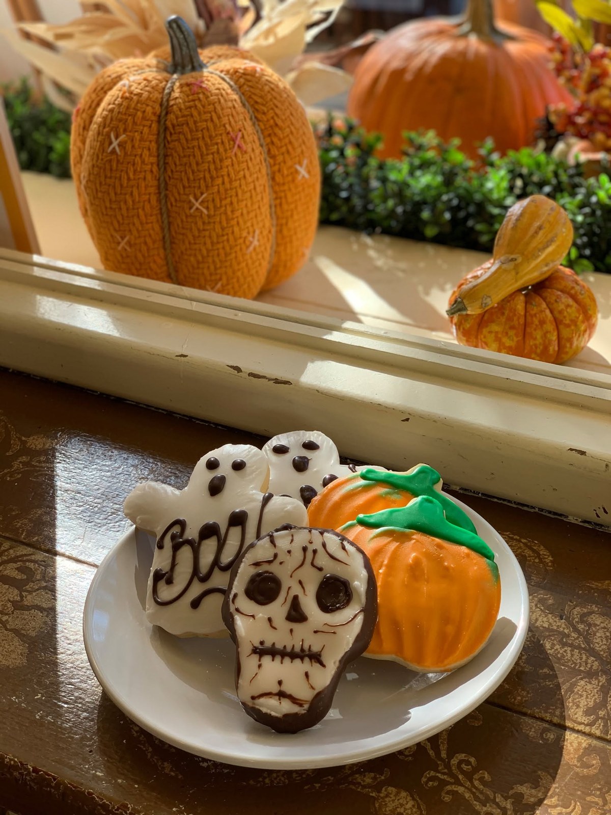 Sugar skull, ghost & pumpkin cookies