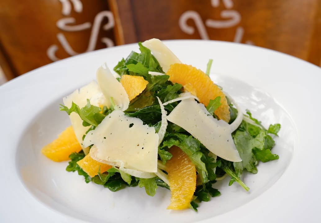 Arugula, orange & fennel salad