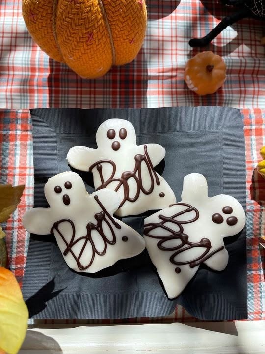 BOO! ghost cookies