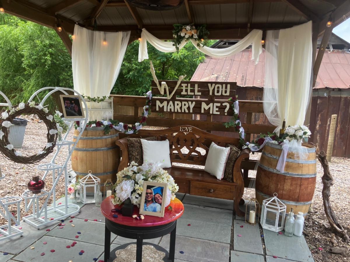 VIP decorated marry me