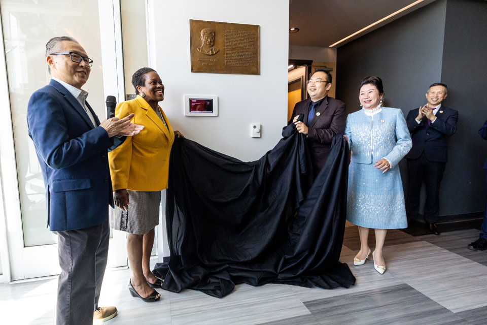 Howard Xu, President Berenecea Johnson Eanes, Kevin Xu, and Dr. Li Li.