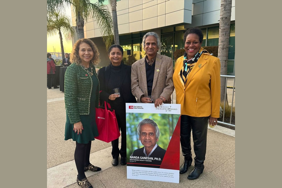 Professor Nanda Ganesan pictures third from the left.