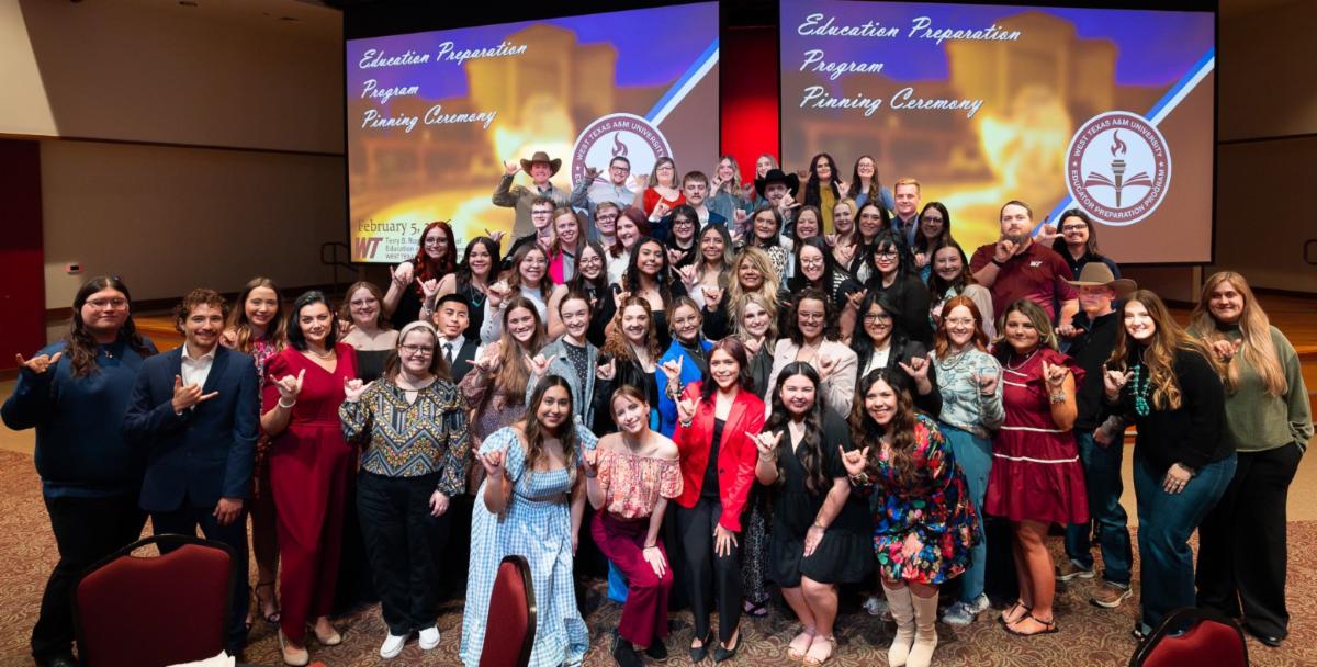 EPP Group.Pinning.Buff.Sign