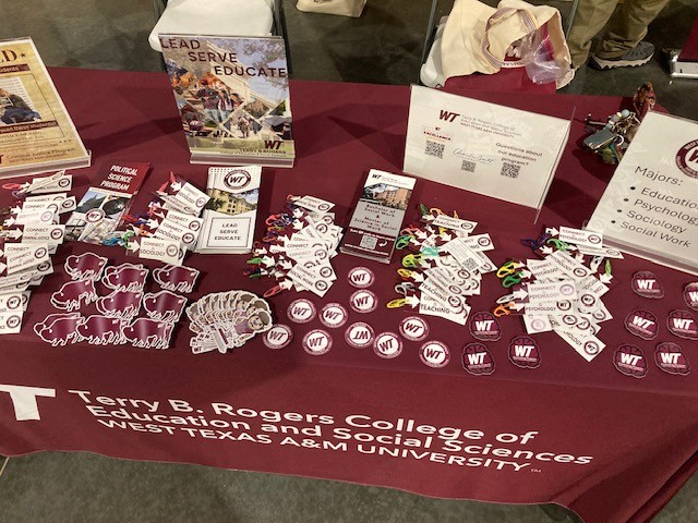CISD.Day.Table.Photo