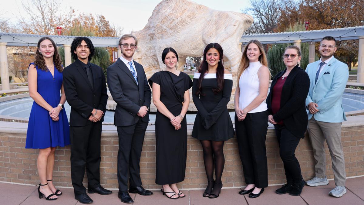 2025Dec.Atttebury.Honors.Graduates.Group