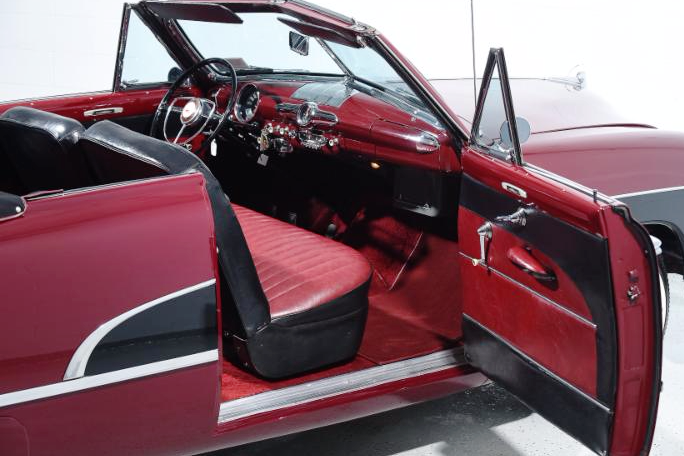 1950 Crestliner Interior