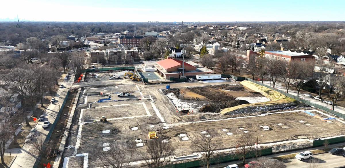 Una imagen del sitio de construcción de la escuela Foster tomada en enero desde un dron.