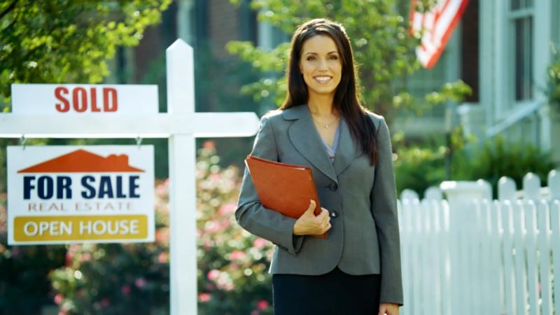 real_estate_agent_sale.jpg