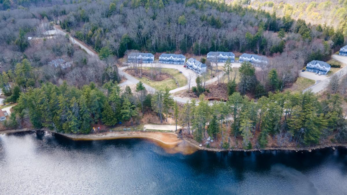 WATERFRONT LIVING AT HORACE LAKE