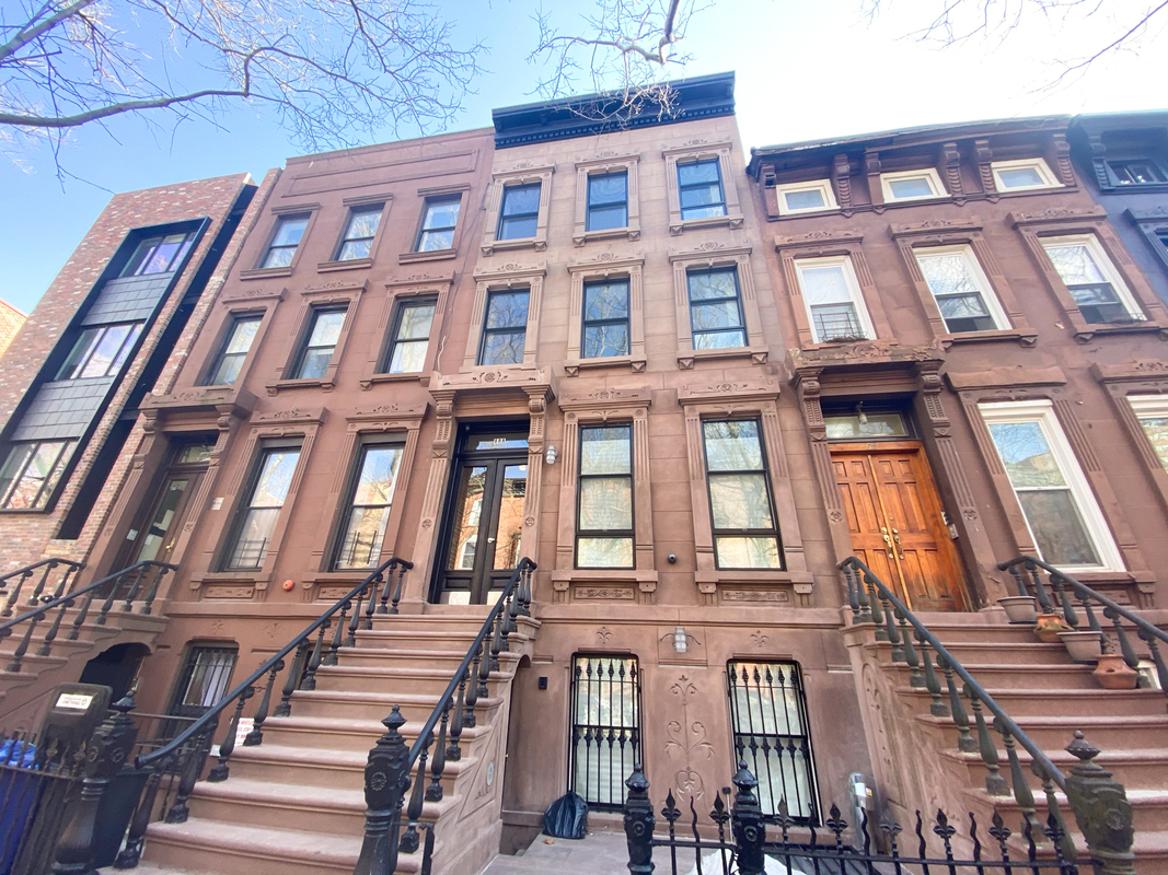 **INVESTMENT EDITION 3,4,8 Units and mixed use buildings for sale