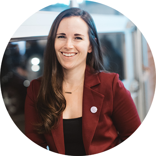 Sarah Moshman Headshot - circle 500x500.png