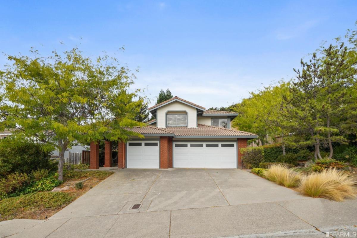 View Our New Listings and Virtual Tours!