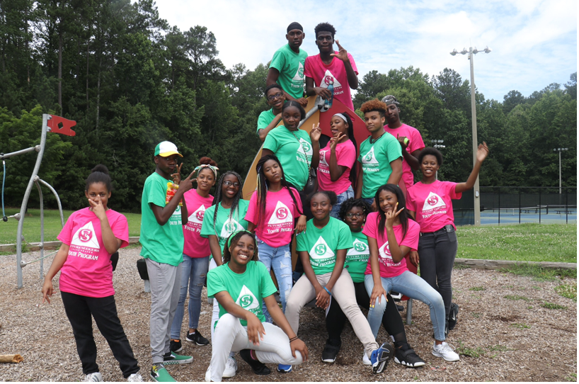 Image of youth participants in the GA PREP taking a photo.