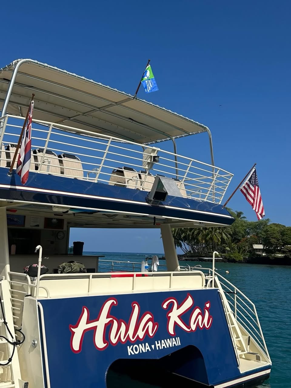 Fair Wind Cruises with flag