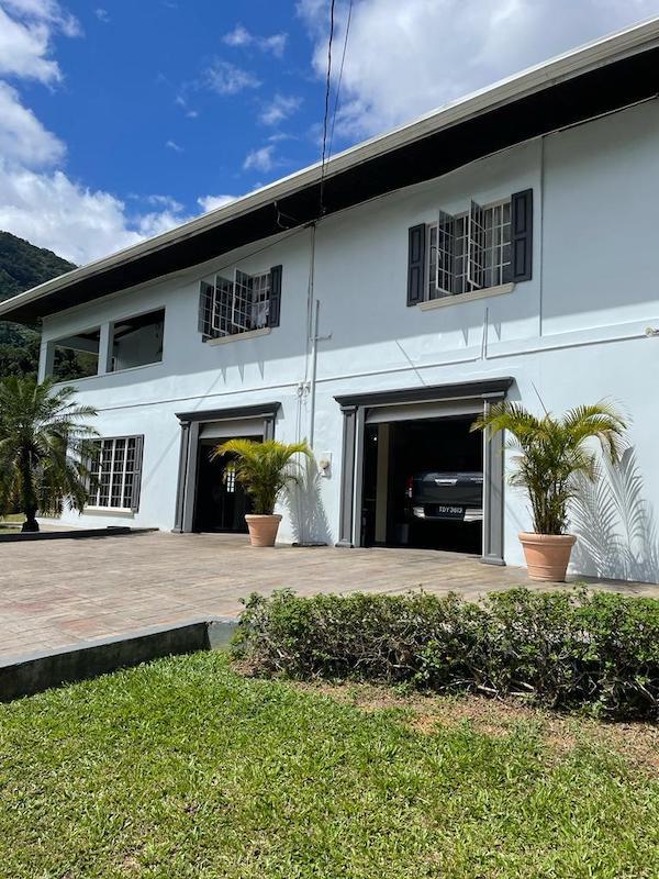 FOR SALE 2 Storey Home in Valley View, St. Joseph