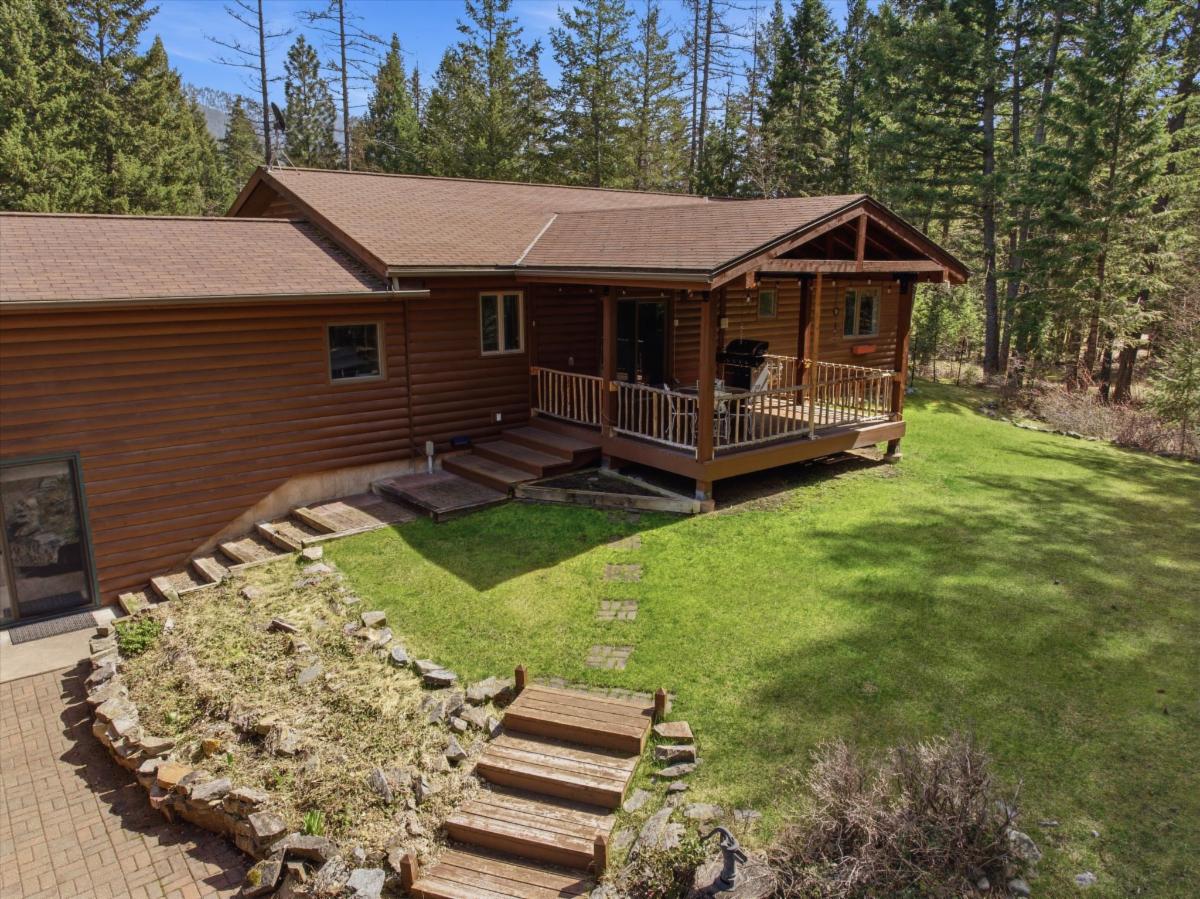 13831 Great Bear Loop, Bigfork