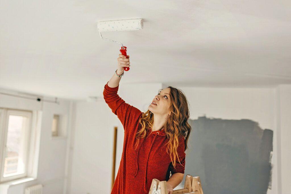 Use This Designer Paint Trick to Fake Higher Ceilings