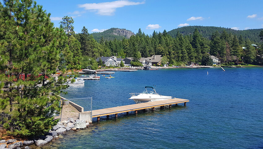Seven of the Best Lake Towns in the U.S.