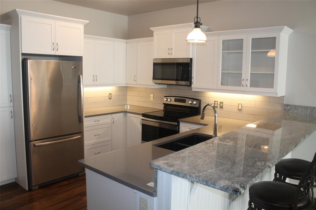 100 Woodlands Way, Unit S-410