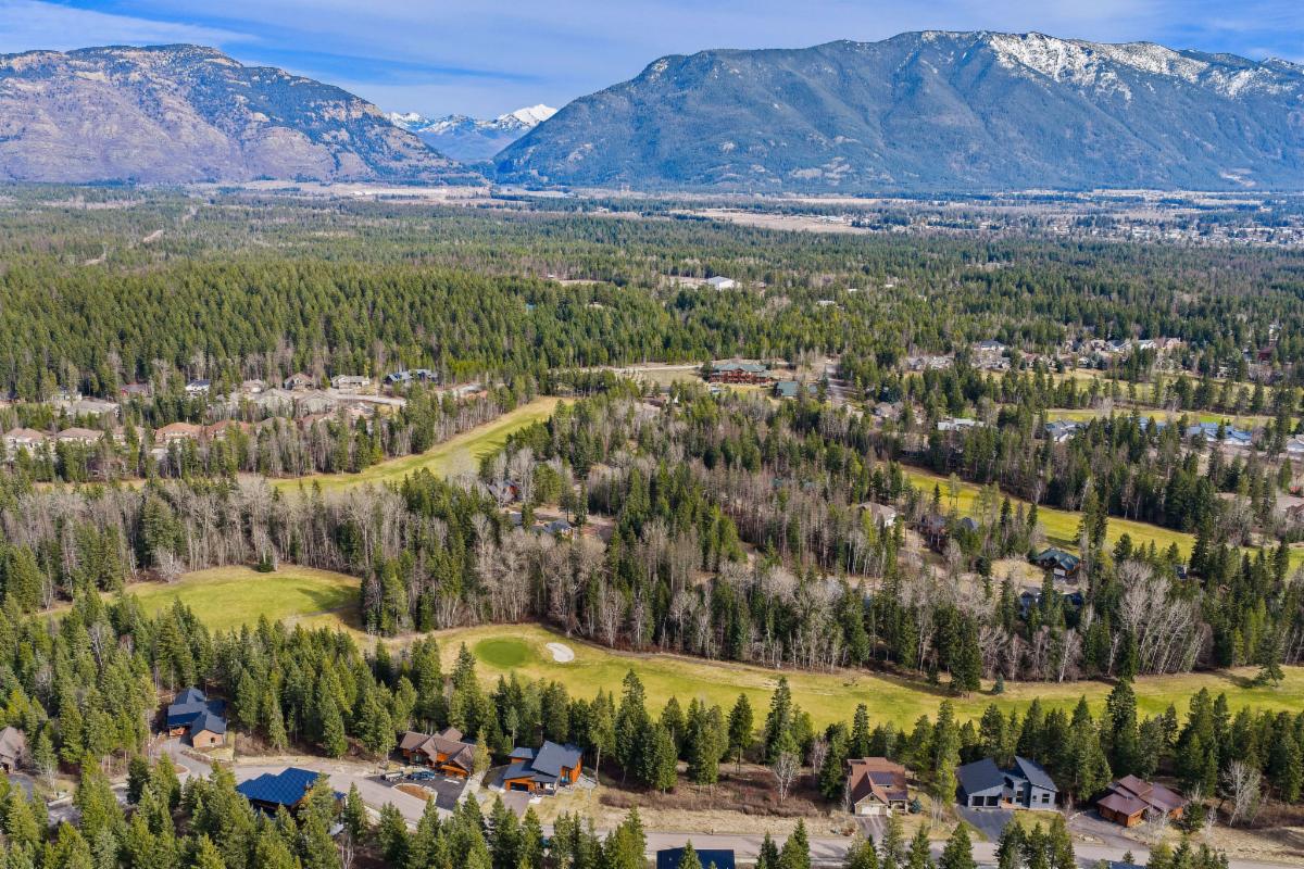 NHN Hiltop Terrace, Bigfork
