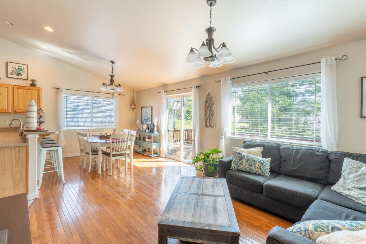 987 Electric Avenue, Bigfork