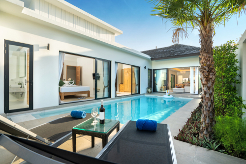 luxury Swimming pool in luxury pool villa