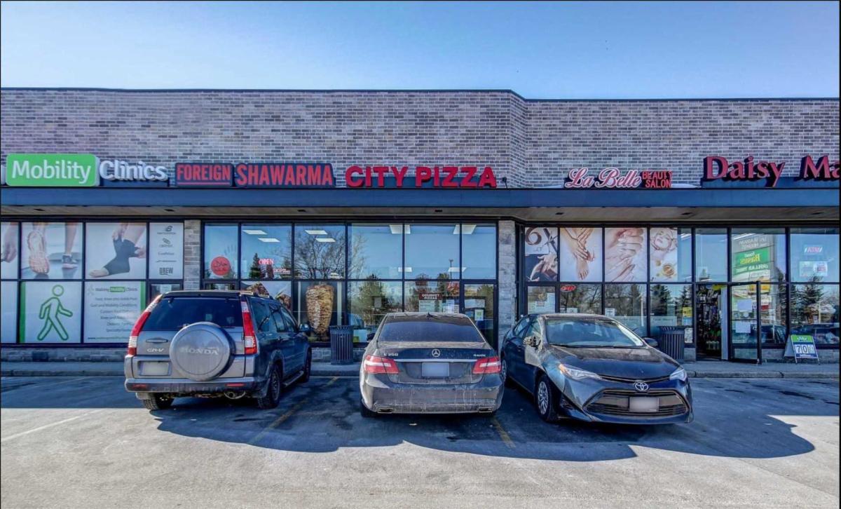 🍕🍕 Money Making PIZZA STORE FOR SALE KITCHENERExcellent Business with High Weekly Sales, Low