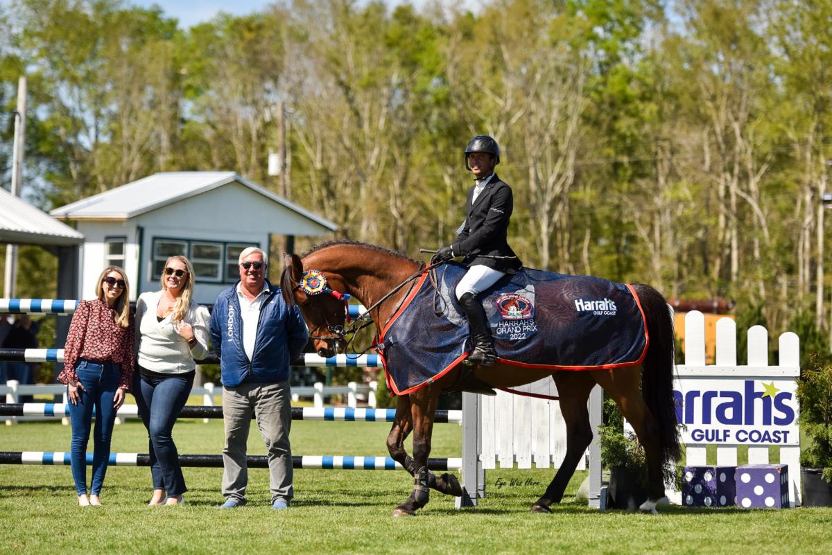 The Clothes Horse Returns as Official Awards Sponsor of the Gulf and