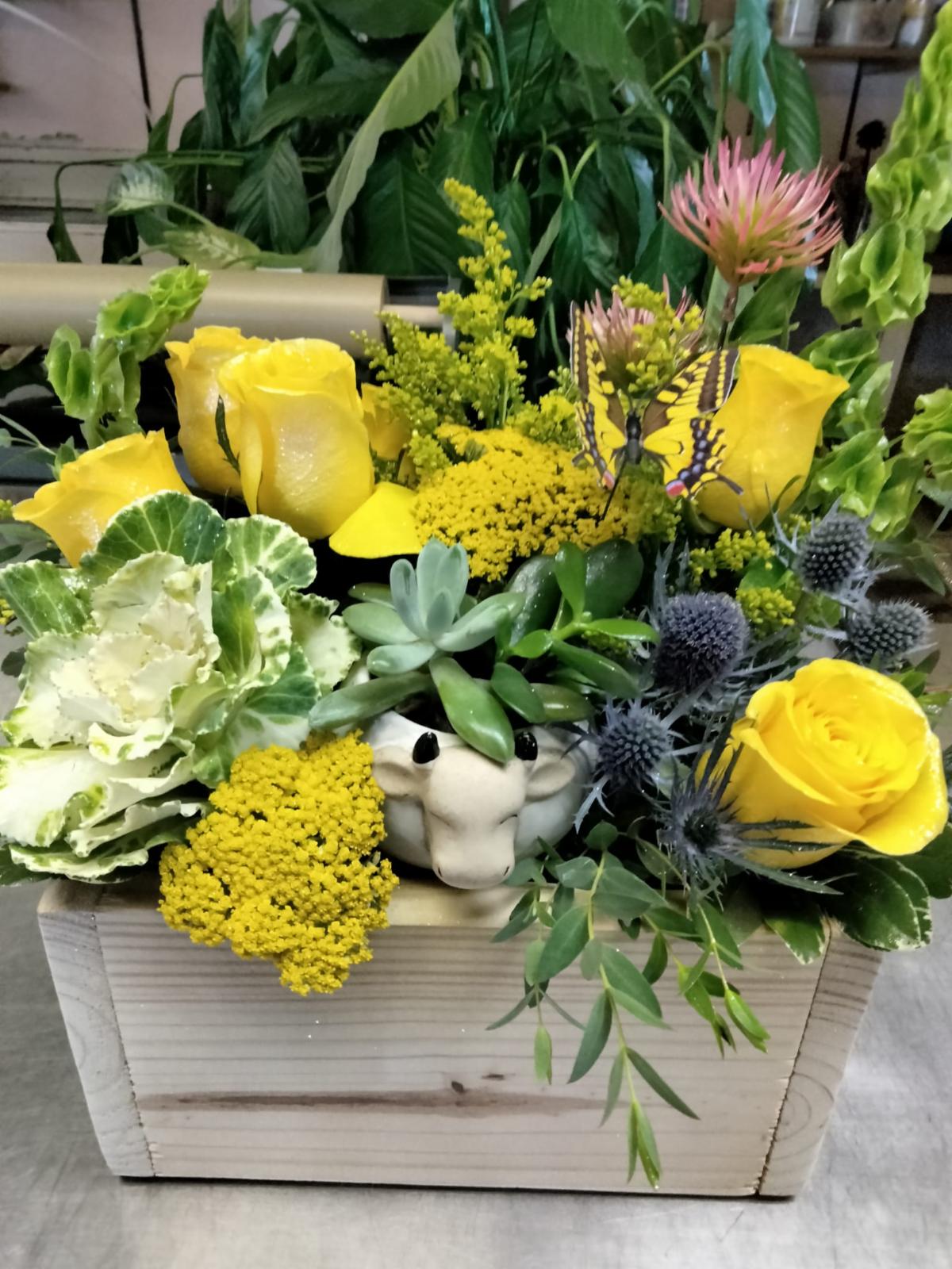 Ribbon Cutting for King's Gifts Flowers