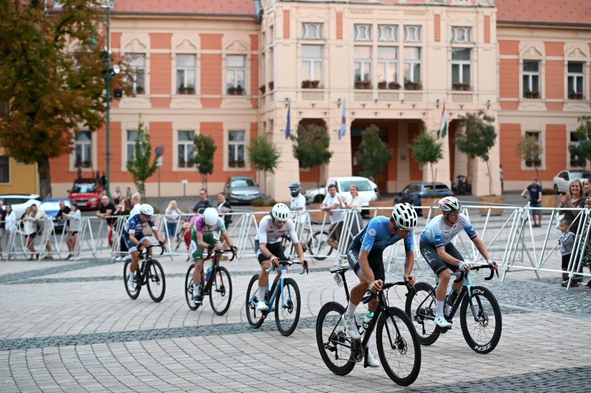 Kritériumverseny Szekszárd belvárosában