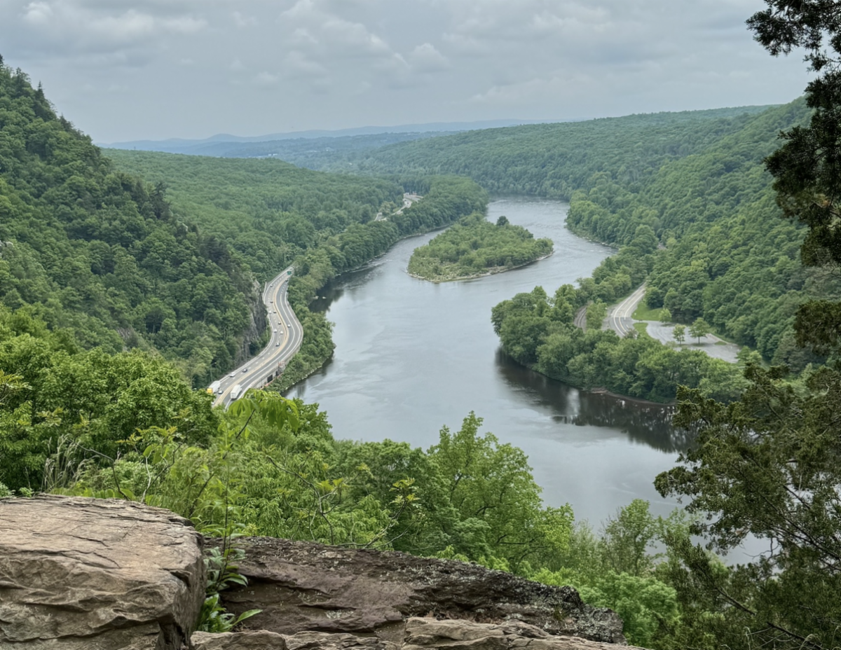 View from Mount Tammany at Delaware Water Gap