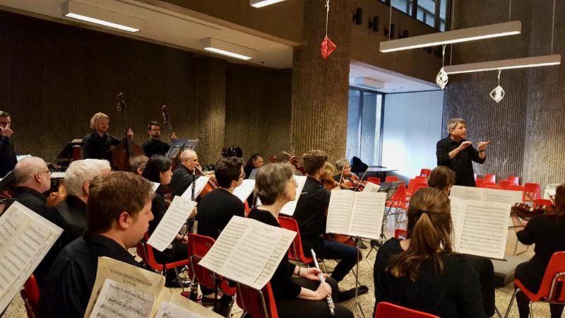 Me2 Orchestra rehearses at the Lindemann