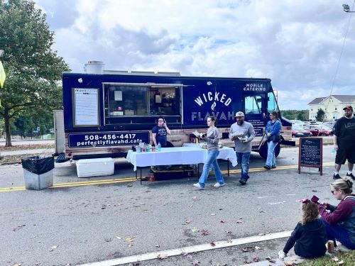 EB Perfectly Flavah'd Cafe Food Truck Featured at EBBA Expo