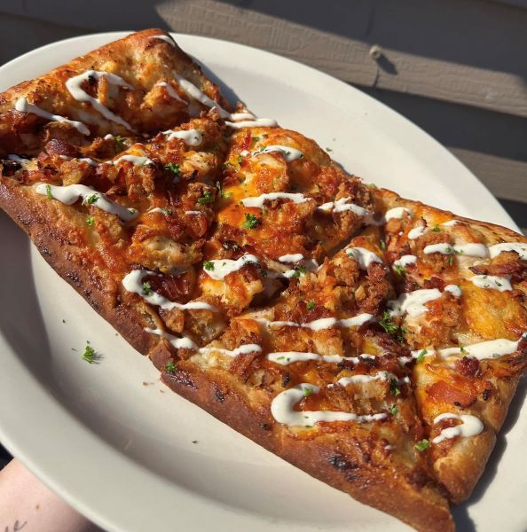 Picture of Chicken Bacon Ranch Flatbread on a plate