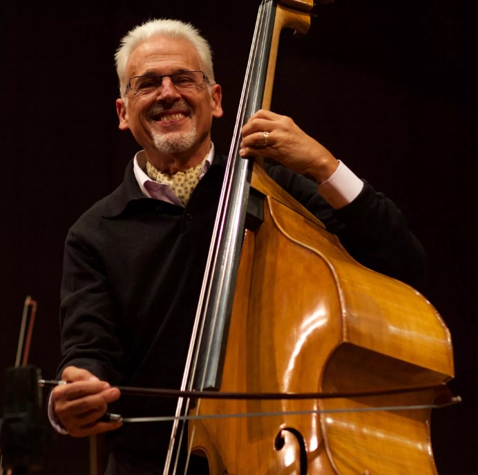 Photo of Gary Karr
