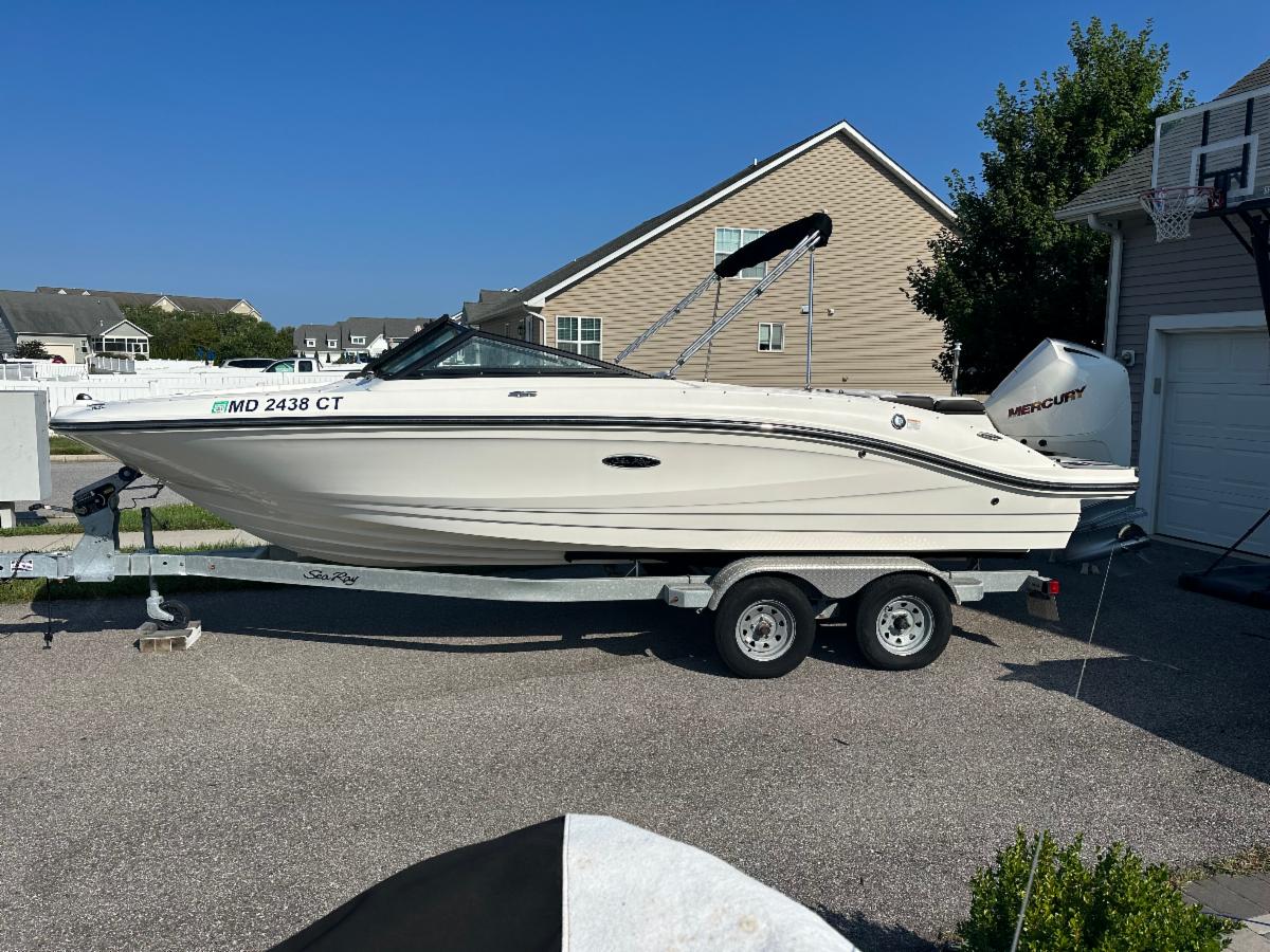 Current Listings & Fall Boat Shows!