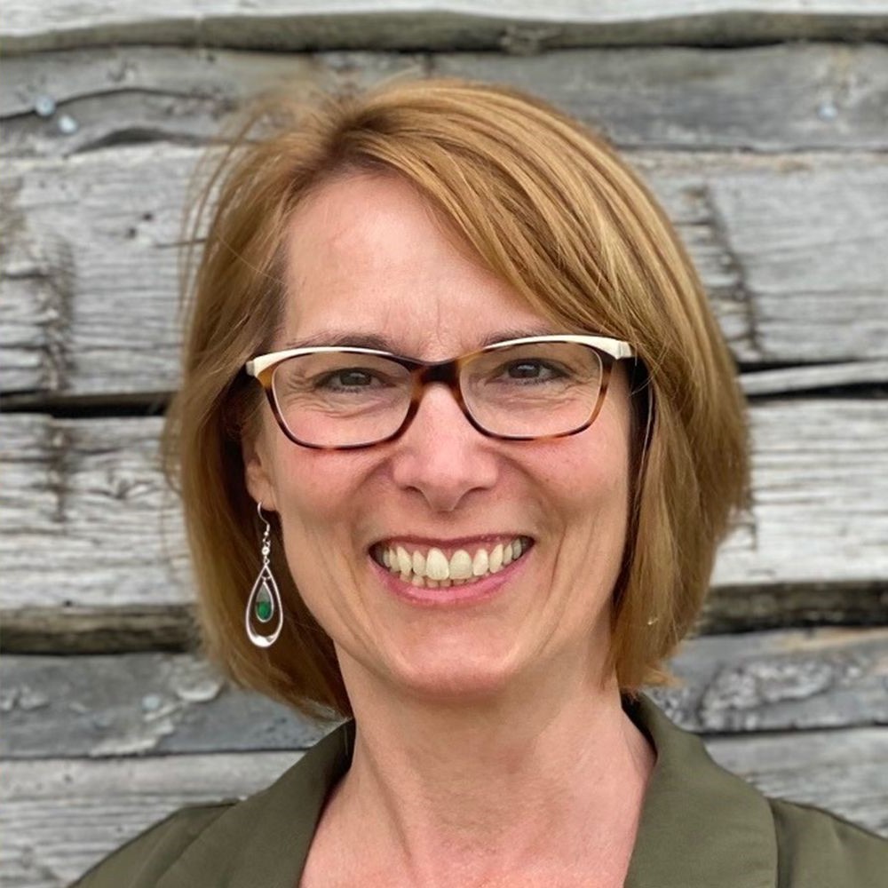 Host of the True Canadians Podcast, David Wylynko speaks with Juanita Marois, CEO of Métis Crossing