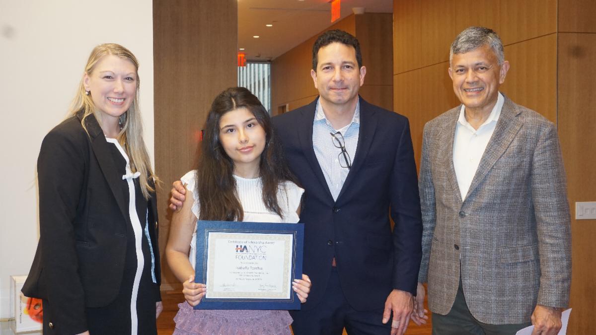 Isabella Torchia award photo