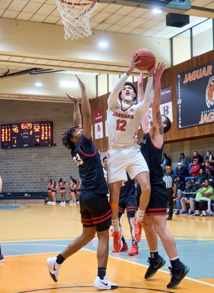 an image of the 2024 governors state university mens basketball team