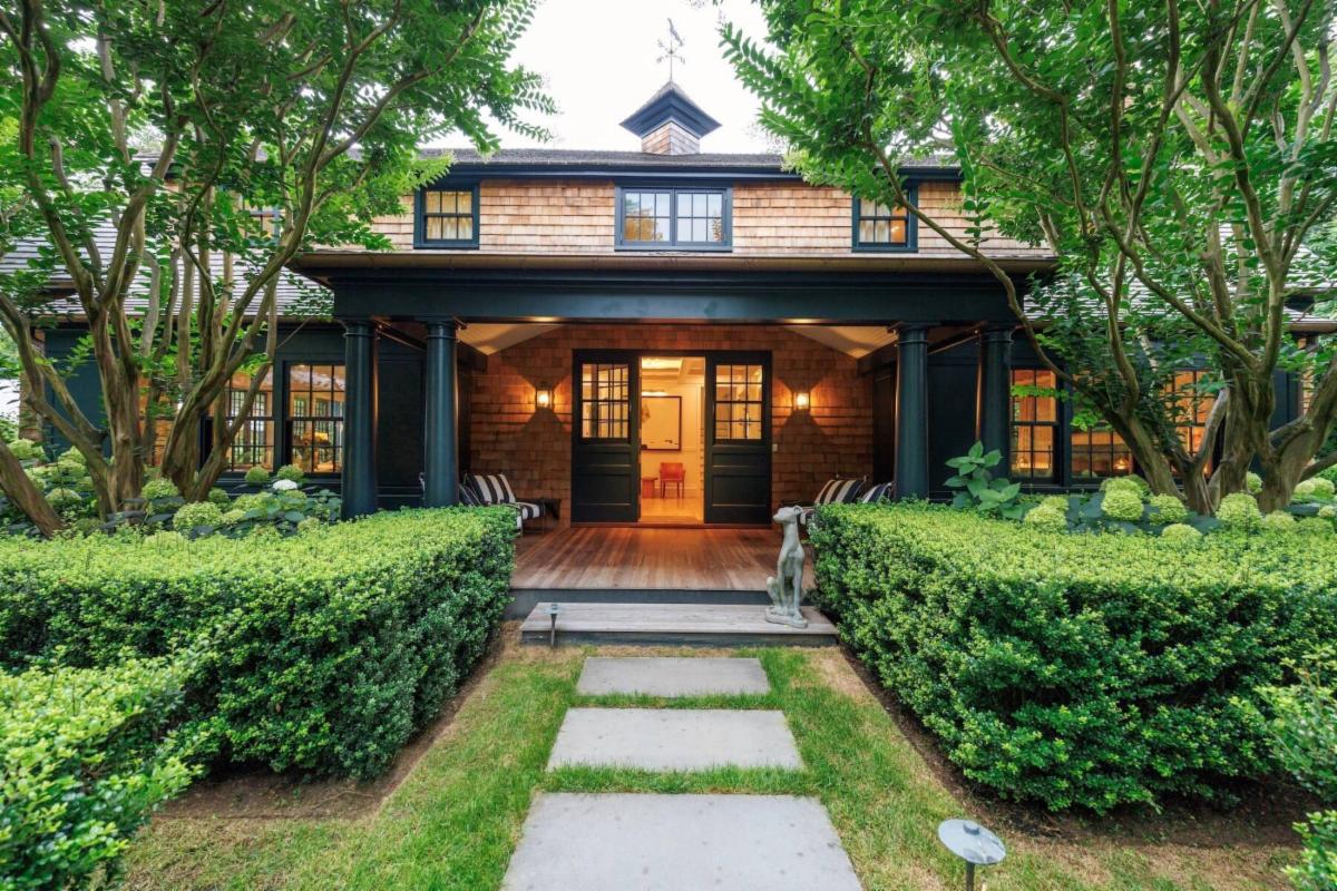East Hampton carriage house