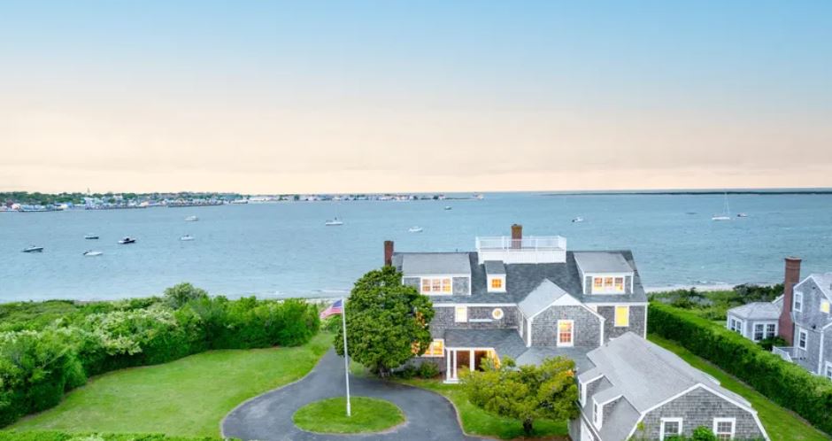 52 Monomoy Road