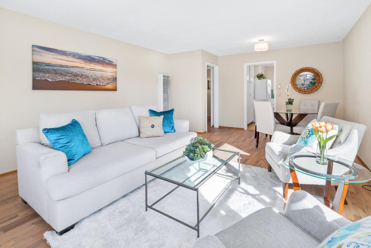 Coveted Seabright, Santa Cruz! 1Level home on huge parcel!